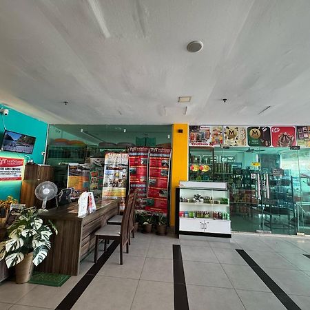 Adya Hotel Chenang Pantai Cenang  Bagian luar foto